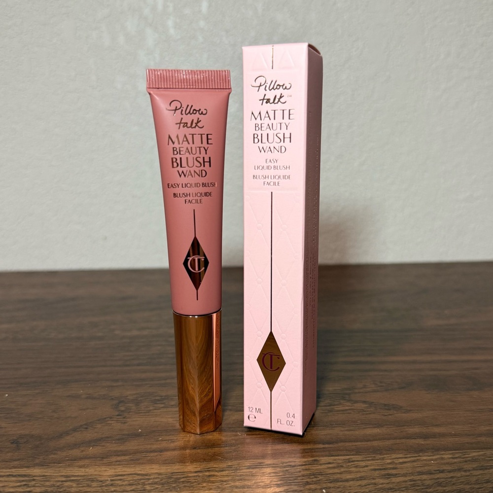 Charlotte Tilbury Matte Beauty Blush Wand Pillow Talk